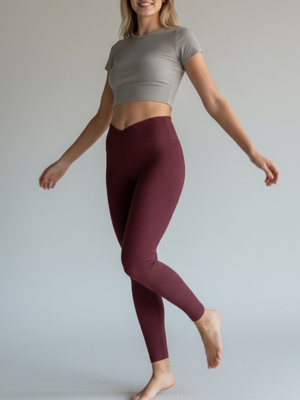 BuffBunny Collection Cross Waist Ribbed 7/8 Legging size Medium in Burgundy